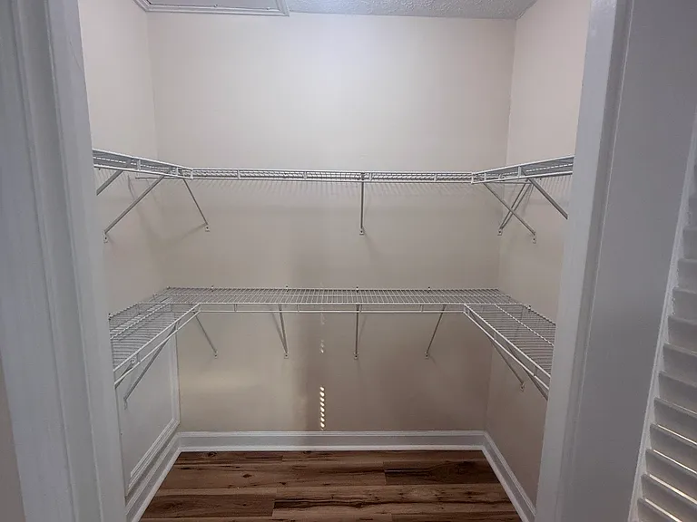 224 Fountain Dr — Photo 11