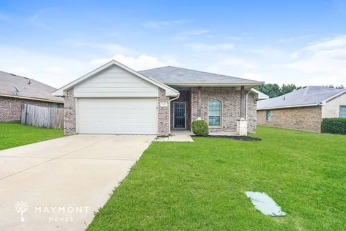 932 Haley Dr Photo 1