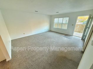 2101 Division St APT 7, Burlington, IA 52601