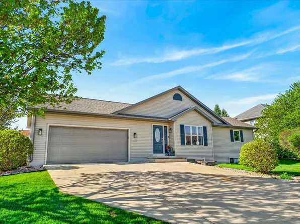 806 Longwood Dr, Oregon, WI 53575