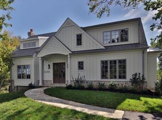 530 High Meadow Rd, Saint Louis, MO 63131