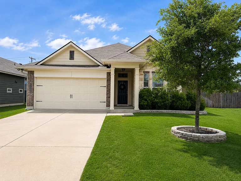 11216 Whitlock Dr — Photo 1