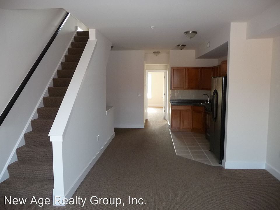1st image of 530 N Budd St