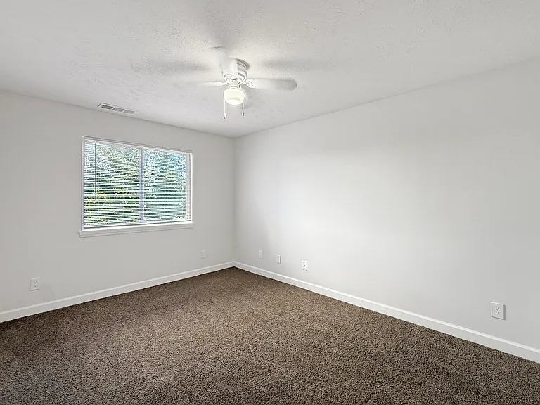 Cross Lake Apartments — Photo 115