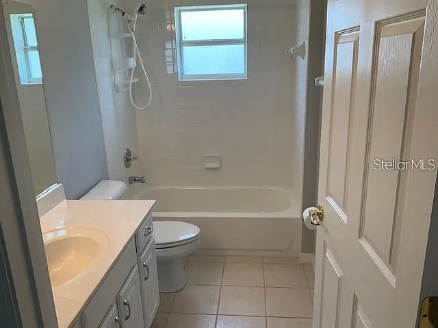 4921 NW 33rd Ln — Photo 12