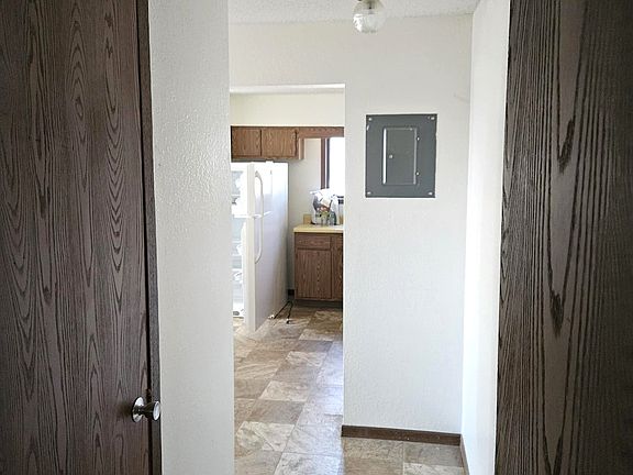 2nd image of 110 1st St NW #16046181