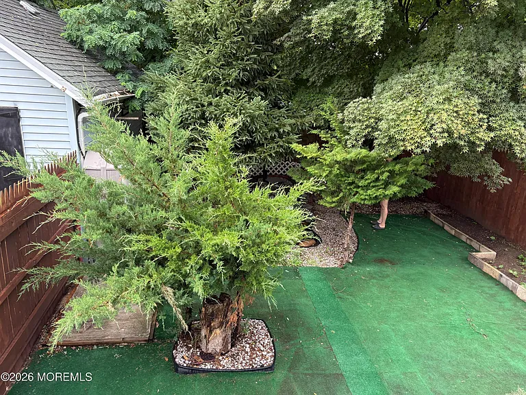 48 Johnson Pl — Photo 32
