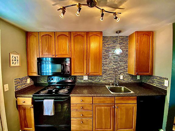 5th image of 3132 Dorf Dr