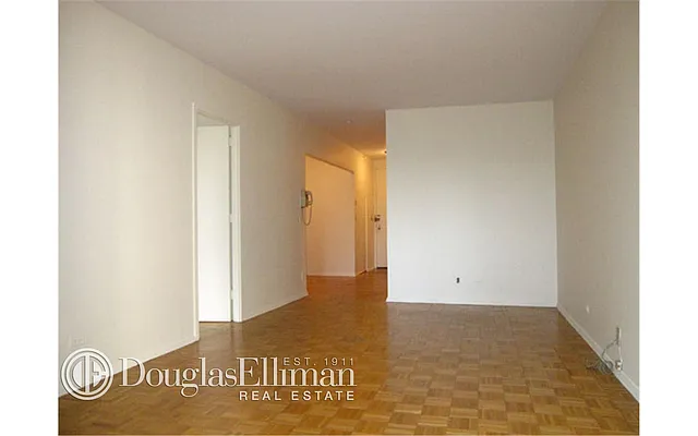 Rented by Douglas Elliman | media 33