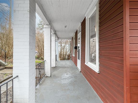 2nd image of 515 Noblestown Rd