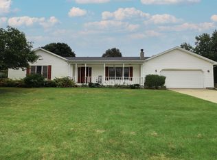 10274 Golden Wheat Dr, Granger, IN 46530
