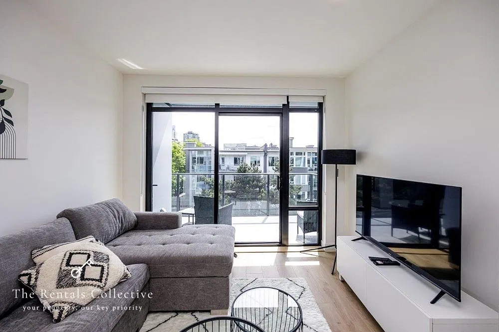 1 bed, 640 sqft, $2,880 — Photo 2