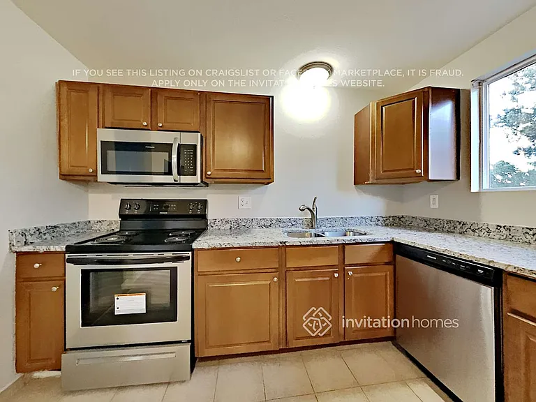 15831 E Bates Pl — Photo 8