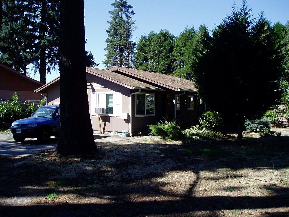 2nd image of 805 Bever Dr NE