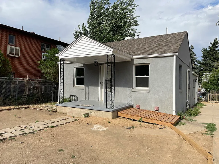 1446 N Verbena St — Photo 1