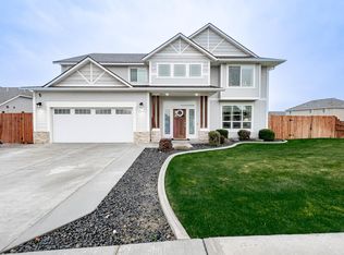 4218 NW Commons Dr, Pasco, WA 99301