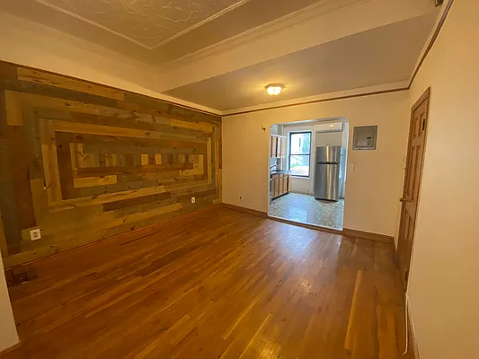 Rented by Premier Metro Realty Corp | media 2