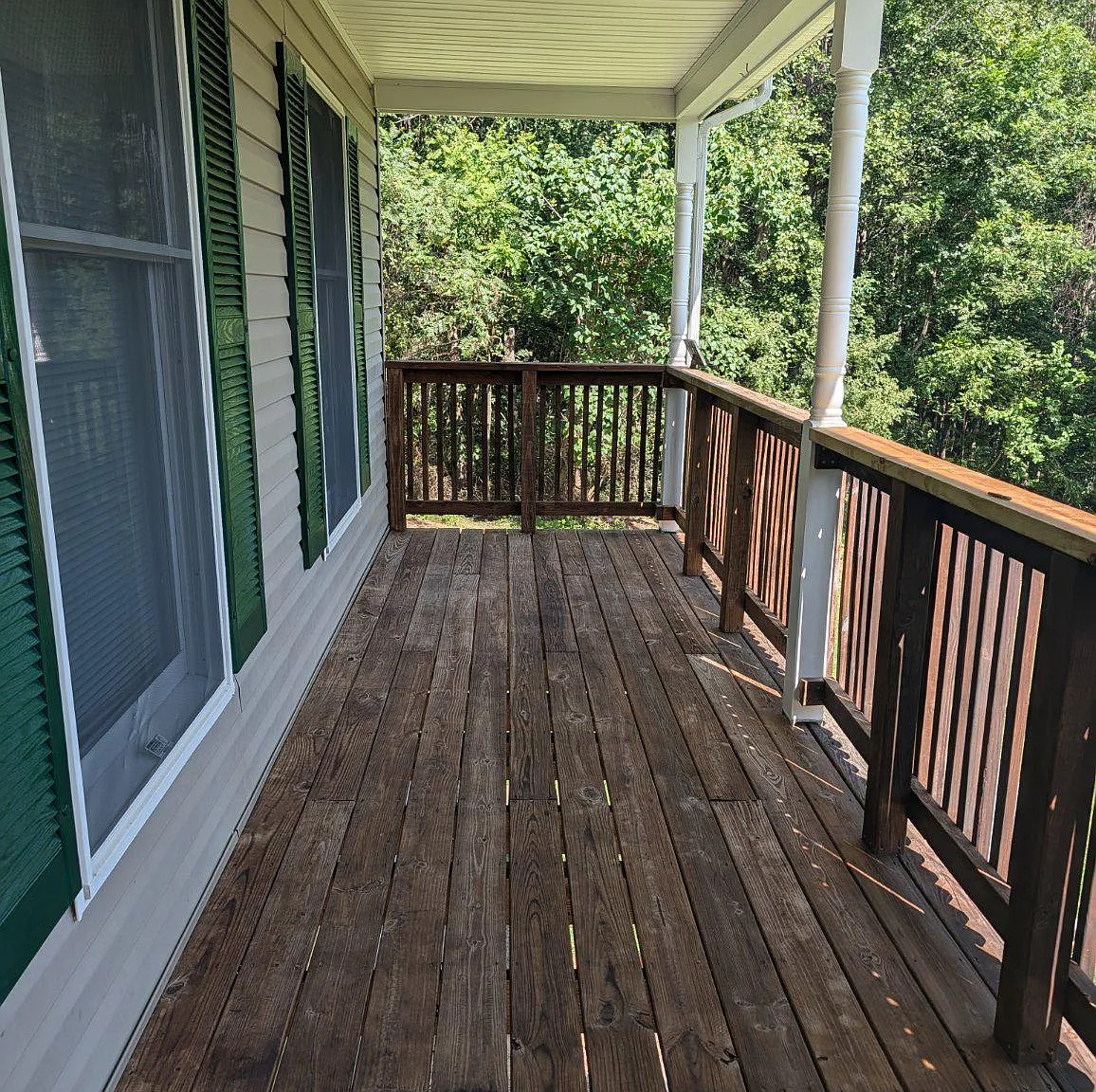 3 bed, 3.5 bath, 1300 sqft, $2,600 — Photo 2