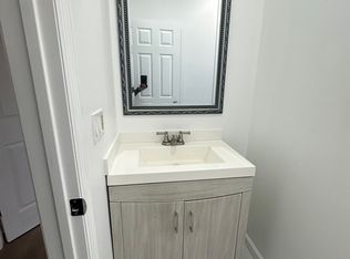 76 1st St #78, Hamden, CT 06514