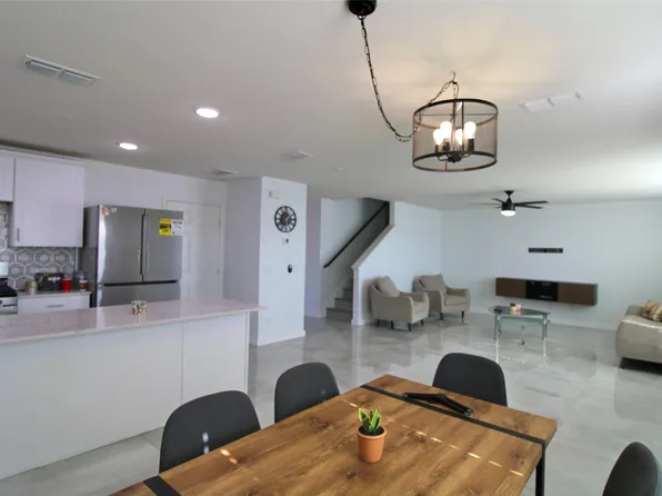 949 Shire Ave, Haslet, TX 76052