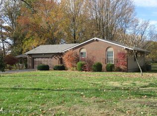 12297 N Benton Rd, Benton, IL 62812