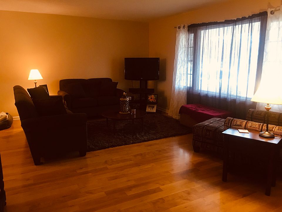 1st image of 112 Collier Dr