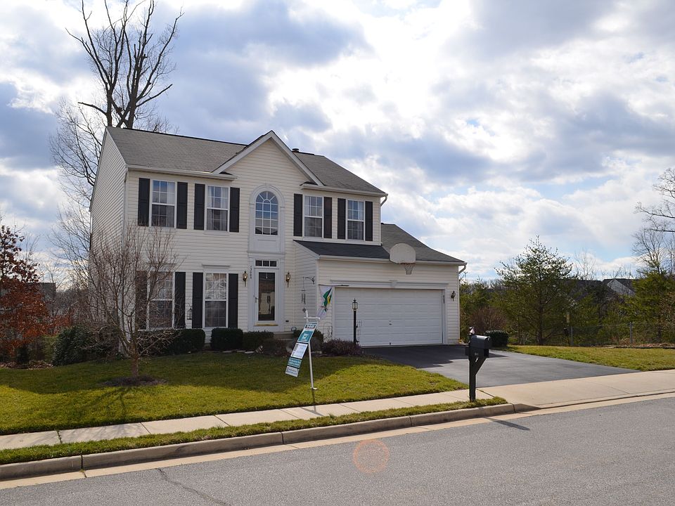 This home will help relieve the suffering of a Northern Virginia commute.