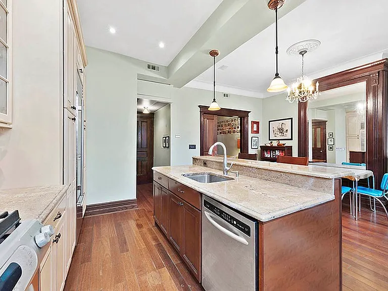 236 E 5th St #PARLOR — Photo 6