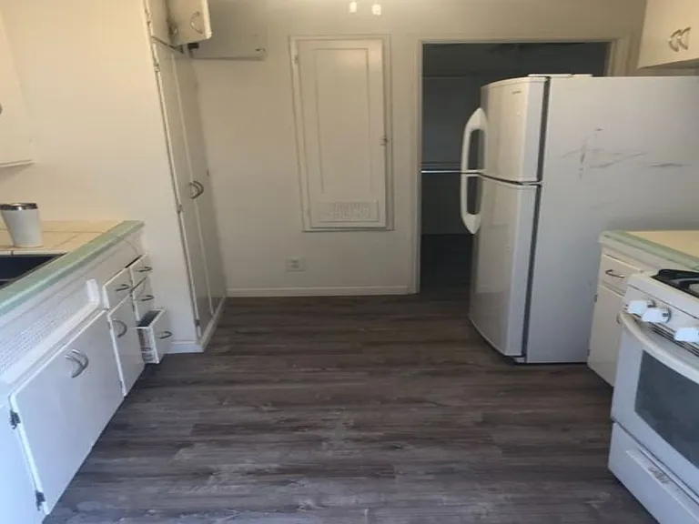 3475 Carmona Ave — Photo 8