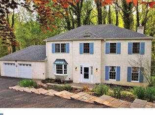 22 S Longpoint Ln, Rose Valley, PA 19063