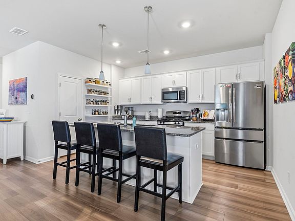3rd image of 1435 Bellaria Way