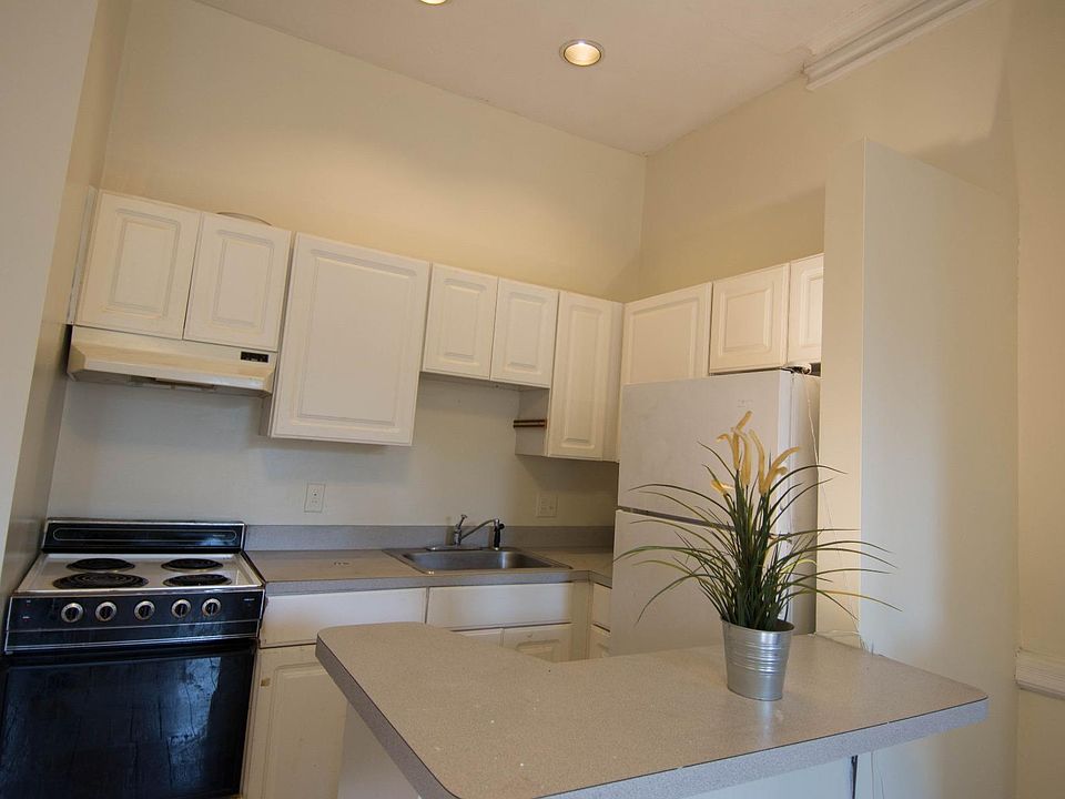 2nd image of 554 Massachusetts Ave #2FF