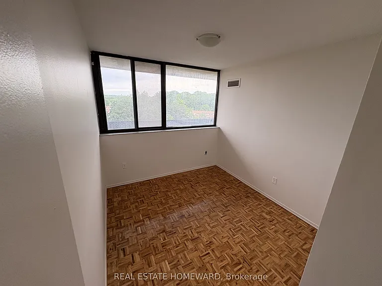 2720 Windwood Dr #606 — Photo 11