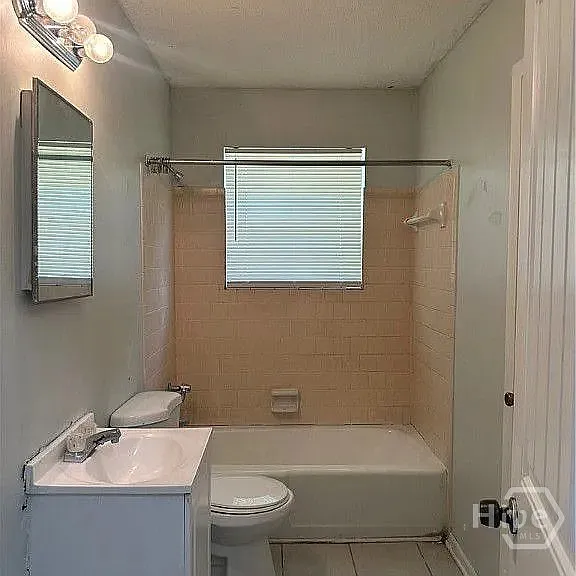 1104 Sherman Ave — Photo 10