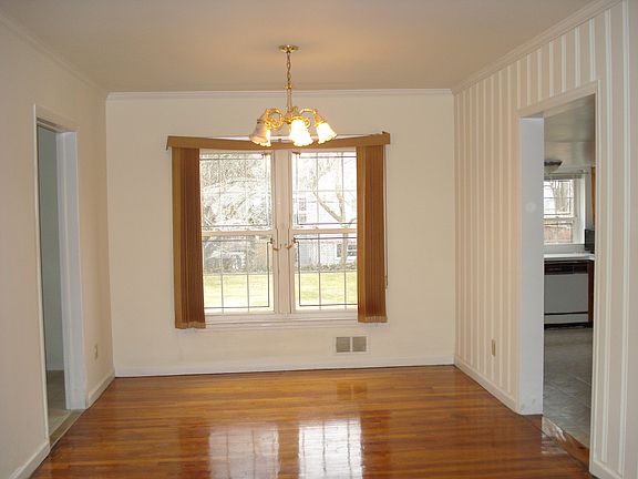 separate dining area