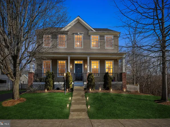 14282 Sharpshinned Dr, Gainesville, VA 20155