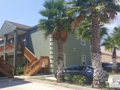 131 E Atol St, South Padre Island, TX, 78597