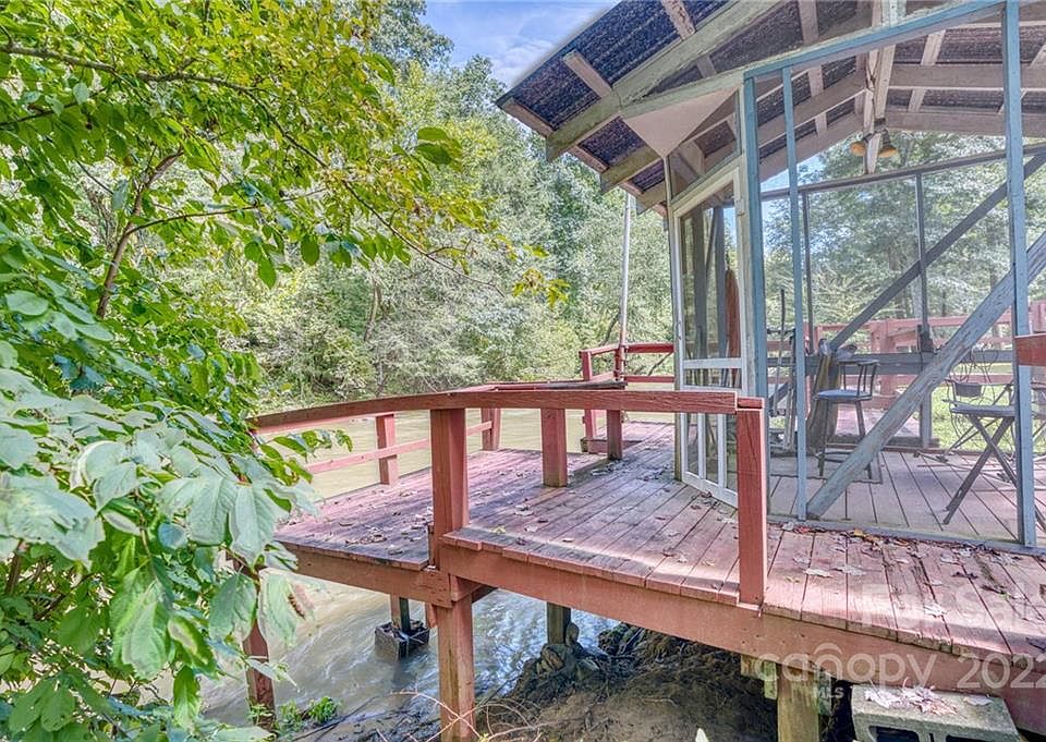 2863 Green River Cove Rd, Saluda, NC 28773 Zillow