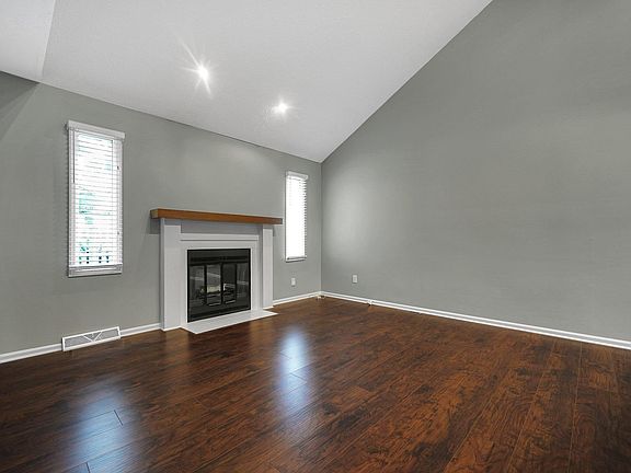4th image of 6352 Tamworth Ct