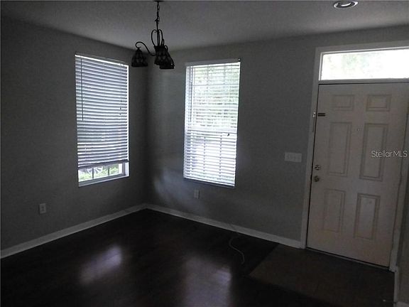 4th image of 9411 W Park Village Dr