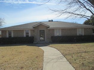 317 Forest Grove Dr, Richardson, TX 75080