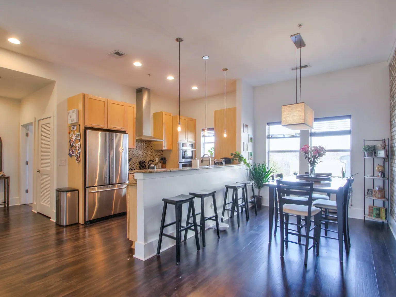 2 bed, 2.0 bath, 1224 sqft, $2,495 — Photo 4