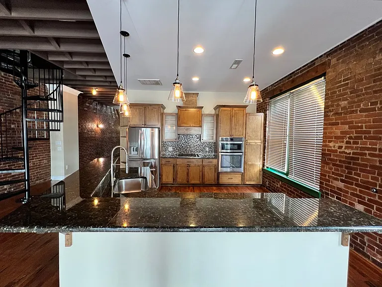 301 Market St SE — Photo 35