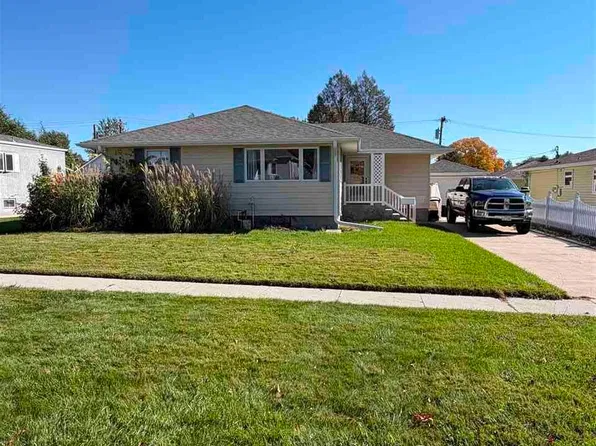 807 Dakota Ave, Alliance, NE 69301