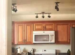 6337 W Avenue J2, Lancaster, CA 93536