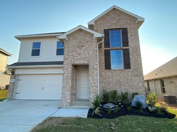 908 Sage Dr, Decatur, TX 76234