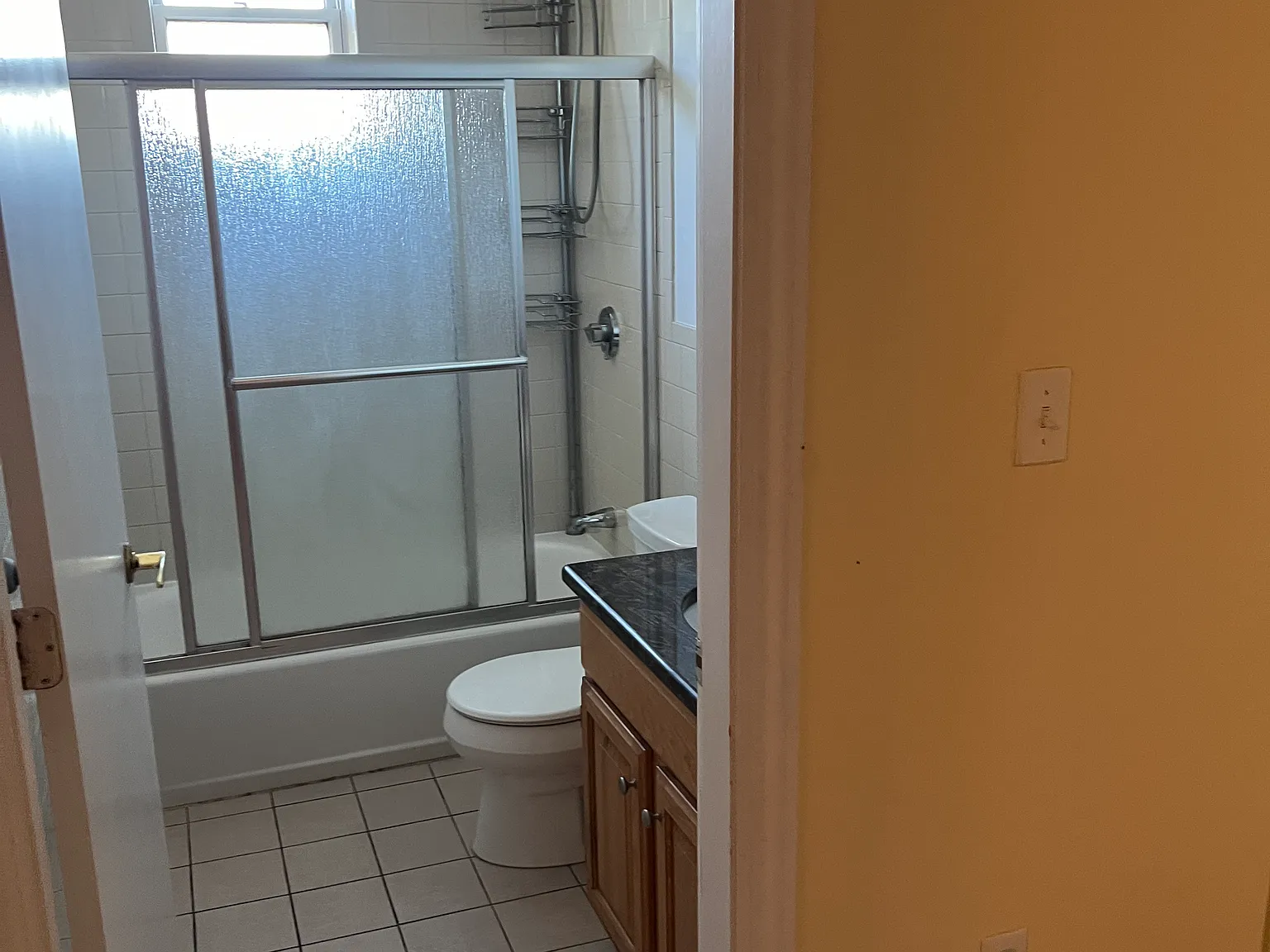3 bed, 700 sqft, $4,700 — Photo 2