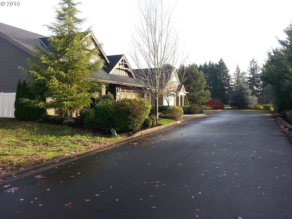 2nd image of 355 Turnberry Ave