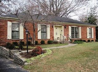 11007 Finchley Rd, Douglass Hills, KY 40243