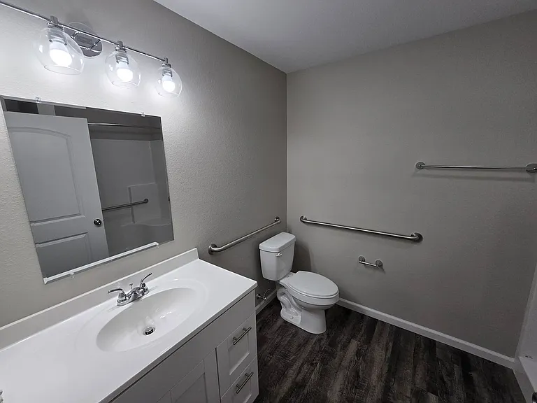 101 Goldfinch Dr — Photo 9